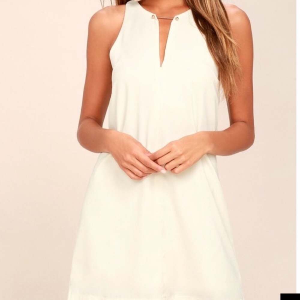 NWT Off-white Lulus shift dress